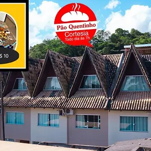 Quarto em Acomodações Particulares Recanto Dos Pássaros, Joinville