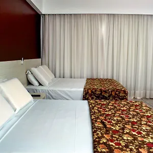 suites-le-jardin-caldas-75690-000.caldasnovashotels.com/